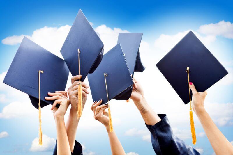 GRADUATE HATS